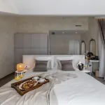 Aria Hotel