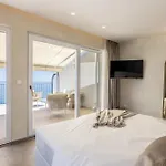 Aria ホテル