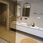 Aria Hotell 4*