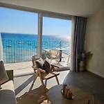 Aria Hotel 4*