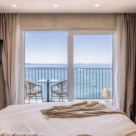Aria 4* Подстрана