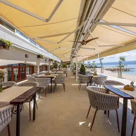 Aria 4* Подстрана