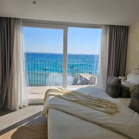 Aria 4* Подстрана